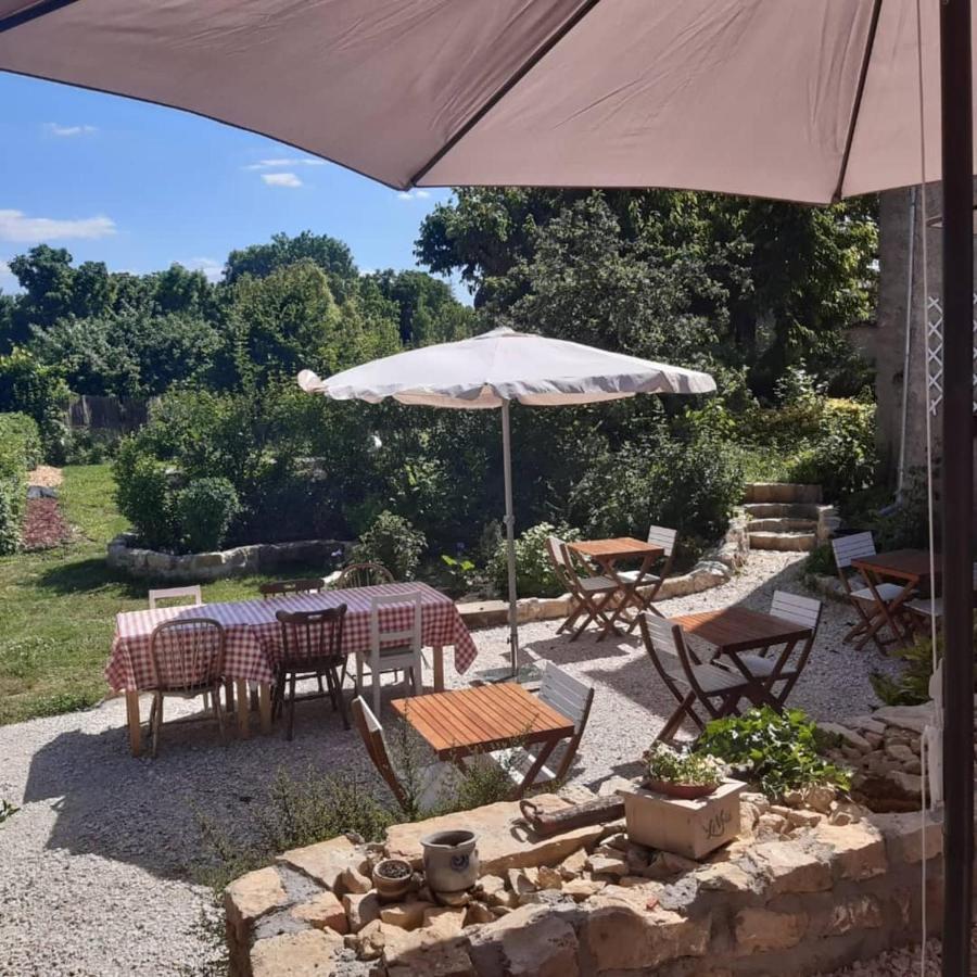 Bed and Breakfast Le Voila Melay  Екстер'єр фото